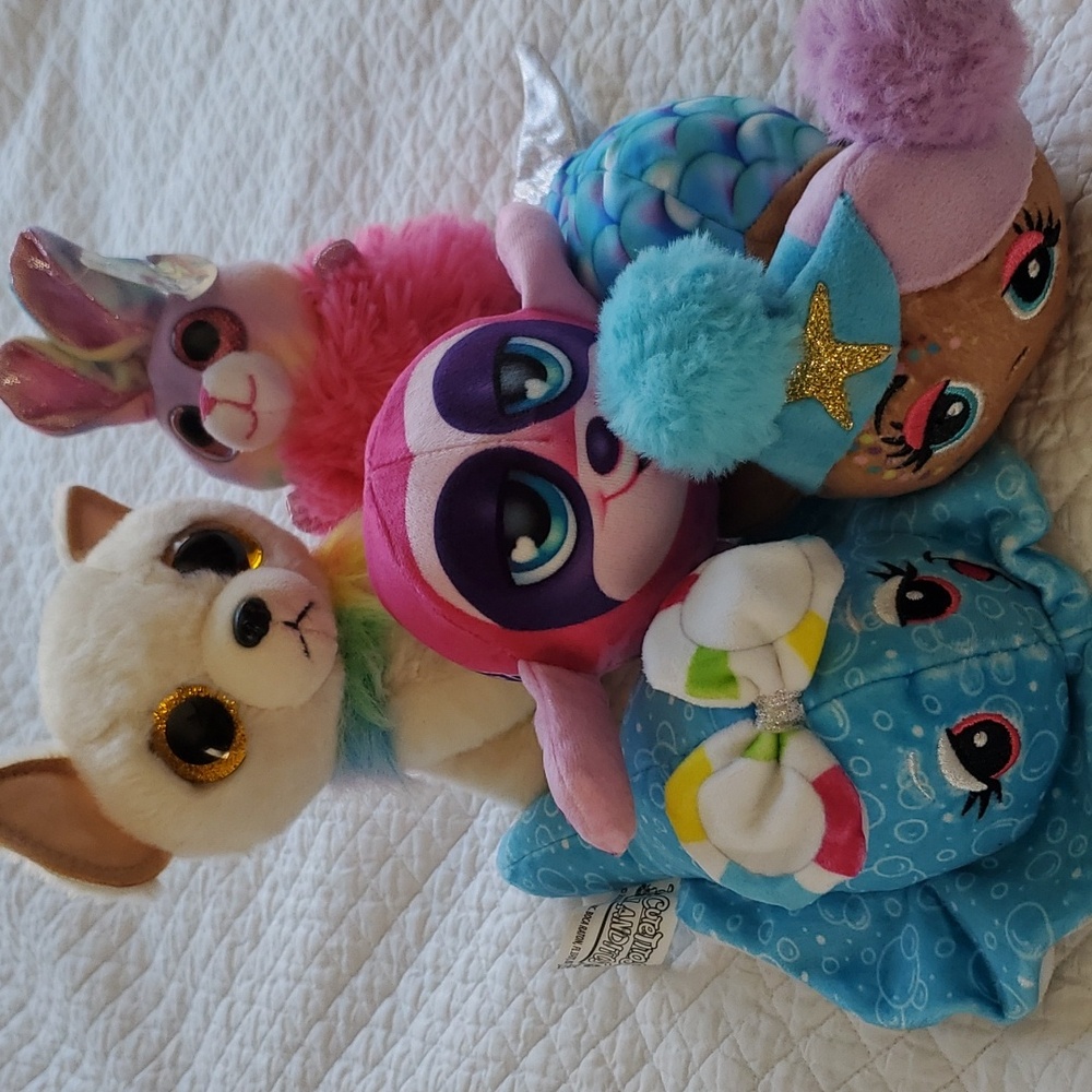 🦋Set of 5 Toys - Picture 1 of 15